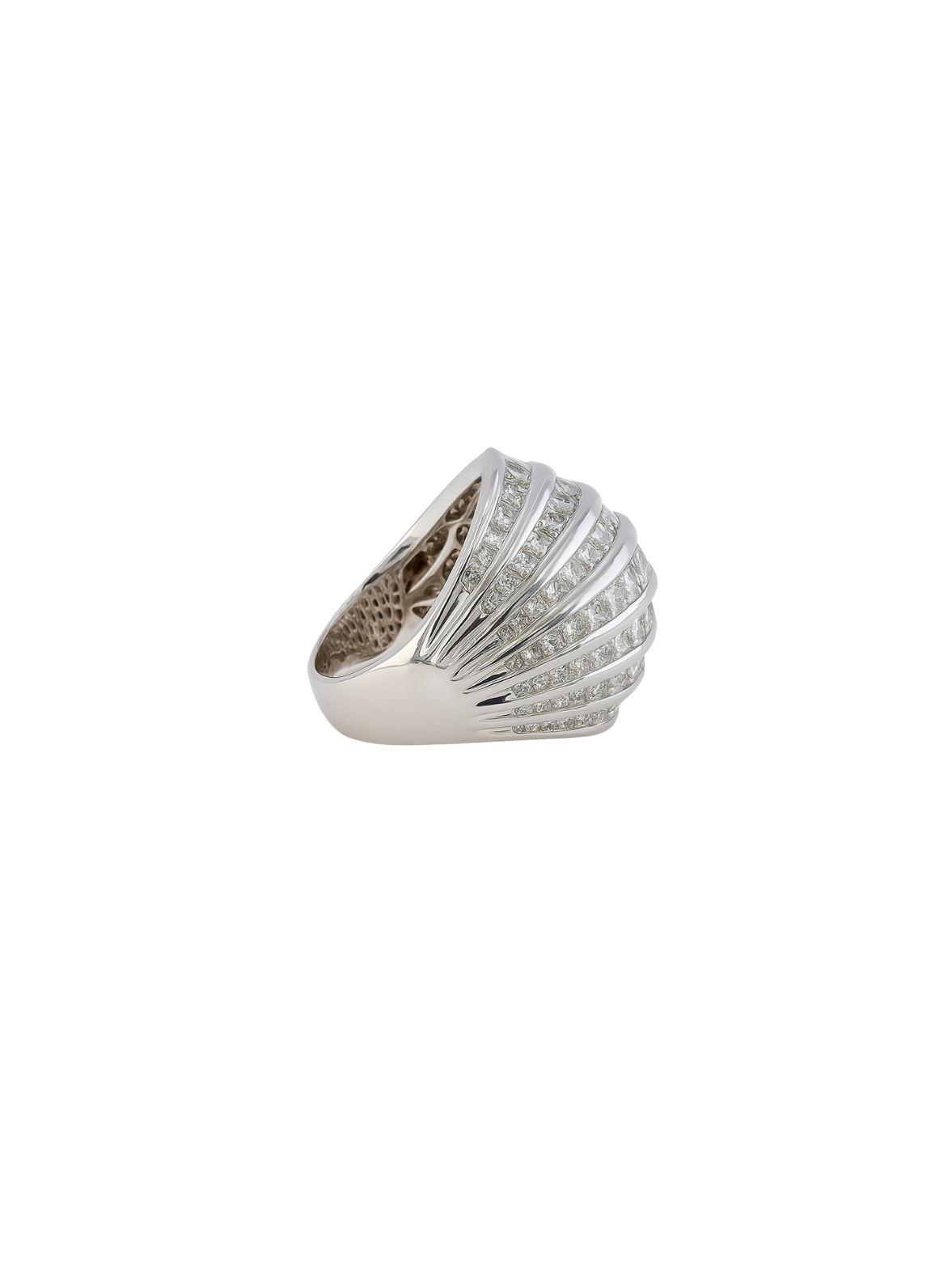 5.21ct Diamond 18K Gold Shield Cocktail Ring